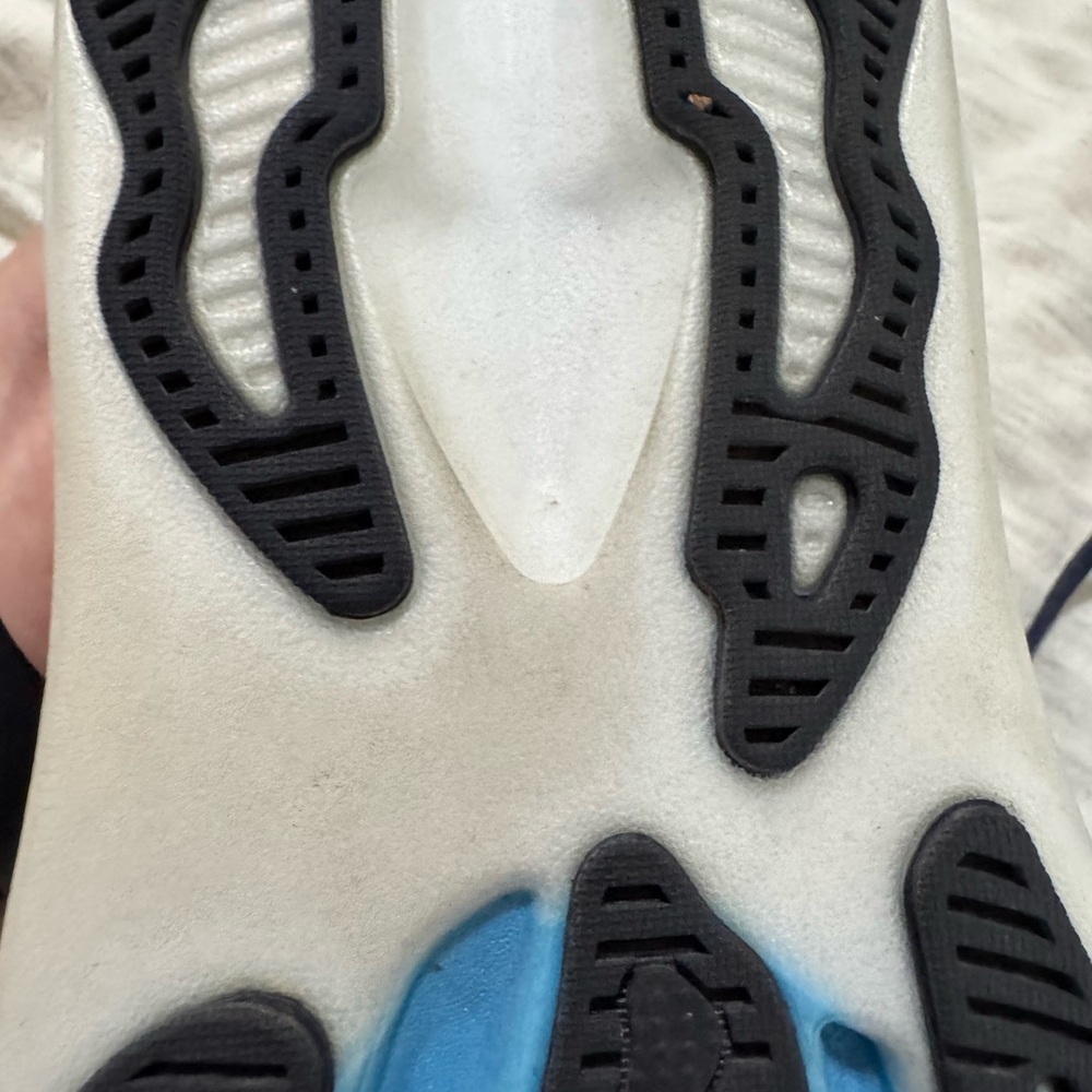 Brooks Women’s Glycerin Max - Picture 15 of 15